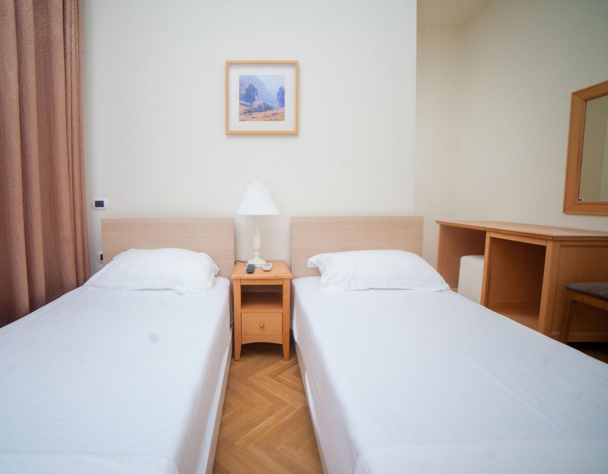 Le Palazzine Hotel Vlorë Eksteriør bilde