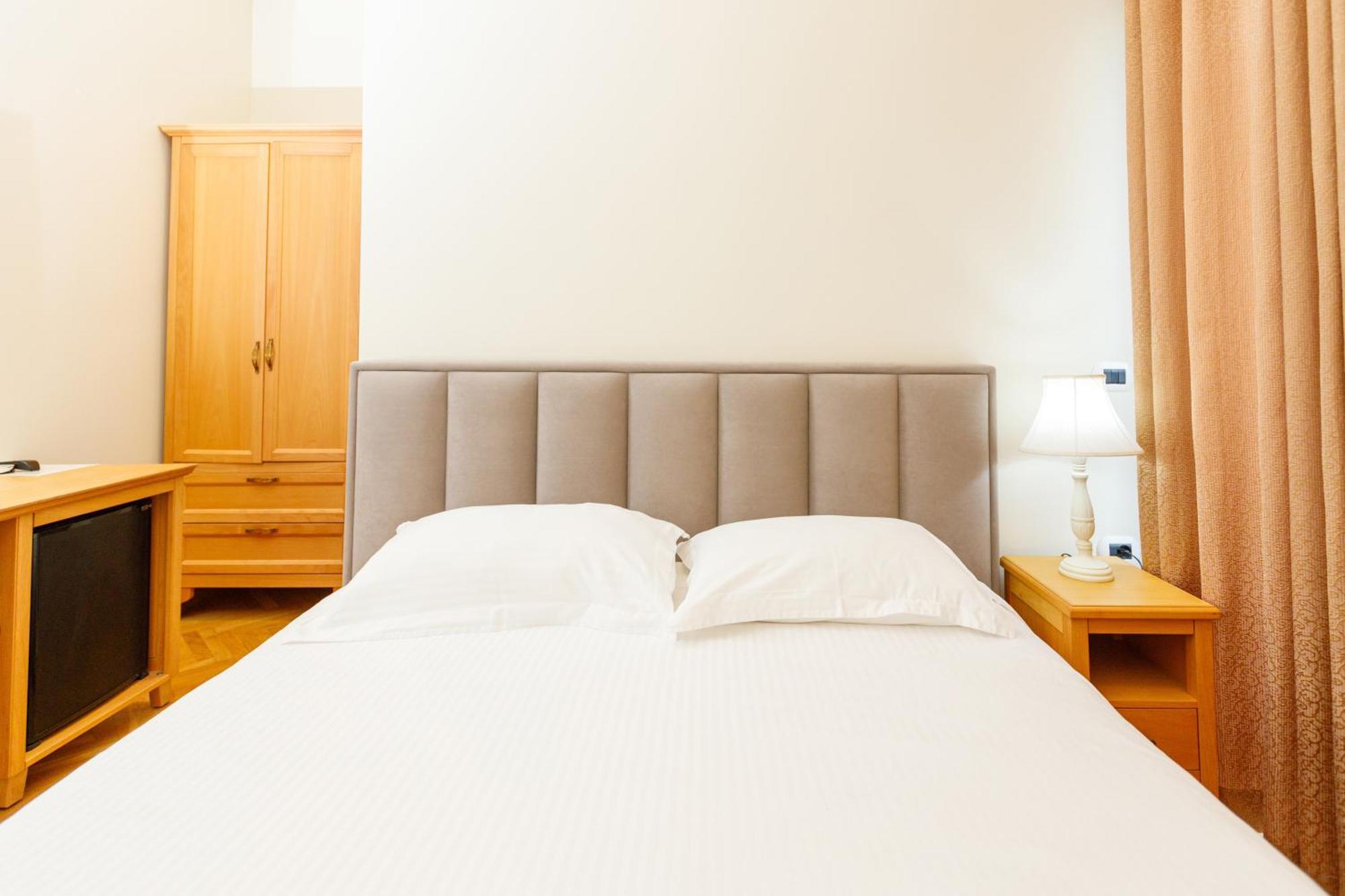 Le Palazzine Hotel Vlorë Eksteriør bilde